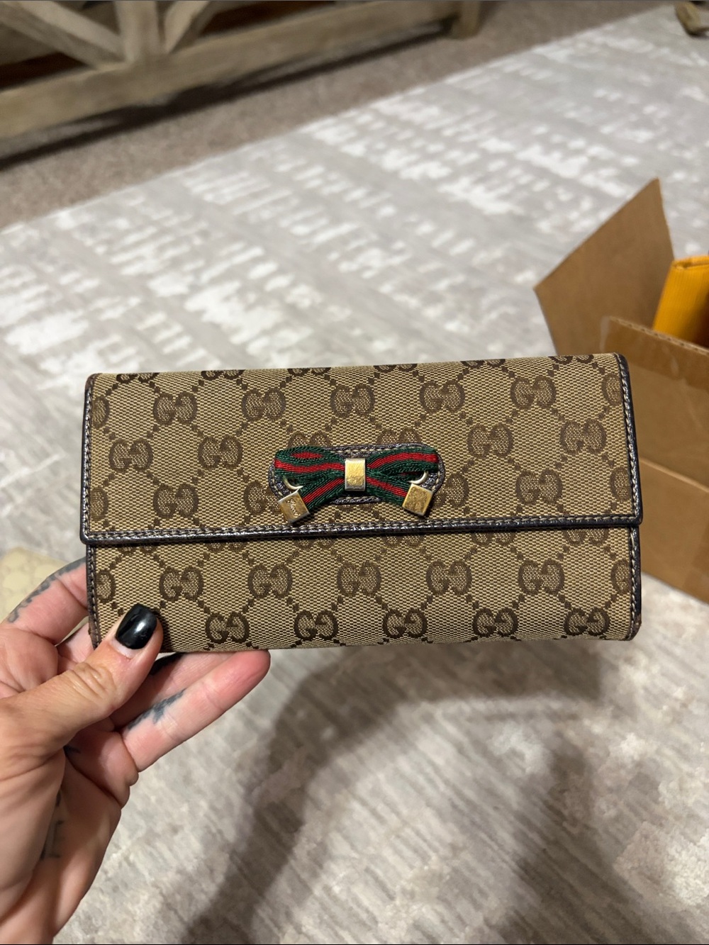 Gucci Beige Brown GG Canvas Bow Continental Wallet with Green-Red Accent